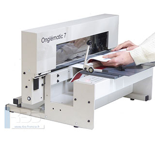Onglematic O7 decoupe angle droit 90 degres arrondi interne
